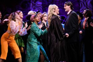 the cast of Legally Blonde the musical sings