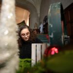 Dominique Wagner works on a portion of the grand staircase at the Callanwolde Fine Arts Center in Atlanta on Tuesday, Nov. 20, 2018. (AJ Reynolds/Brenau University)