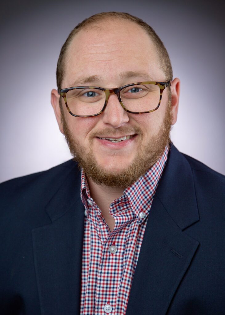 Leigh Mansfield headshot