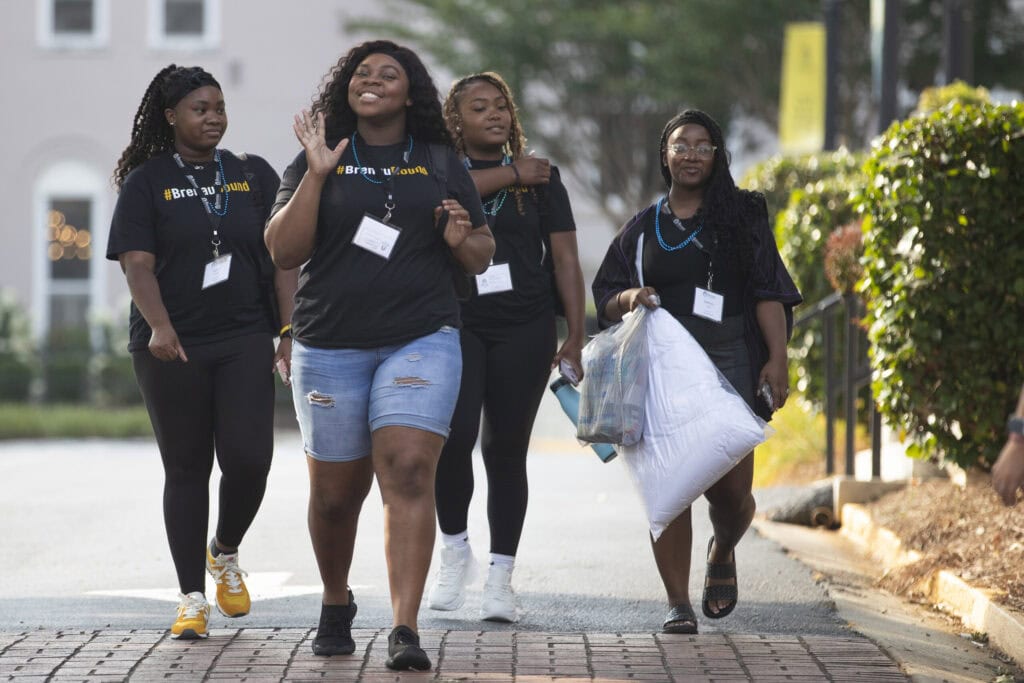 A group of Brenau Bound students walk on campus