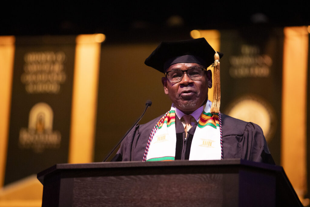 Dr. Ron Leftwich speaks at commencement