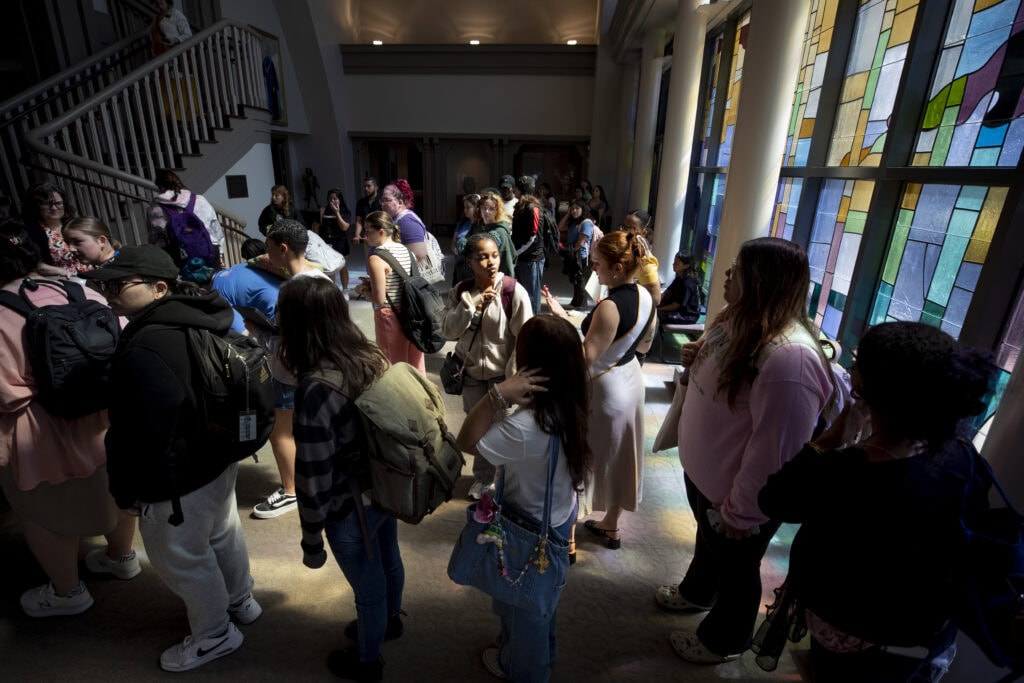 Students in the lobby of Hosch