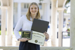 Olga Bukowska holds her Baxter Bryan Award
