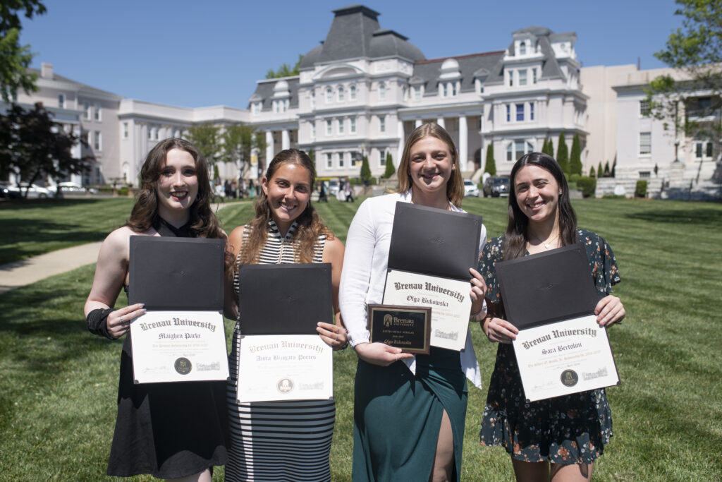 Baxter-Bryan finalists on the lawn